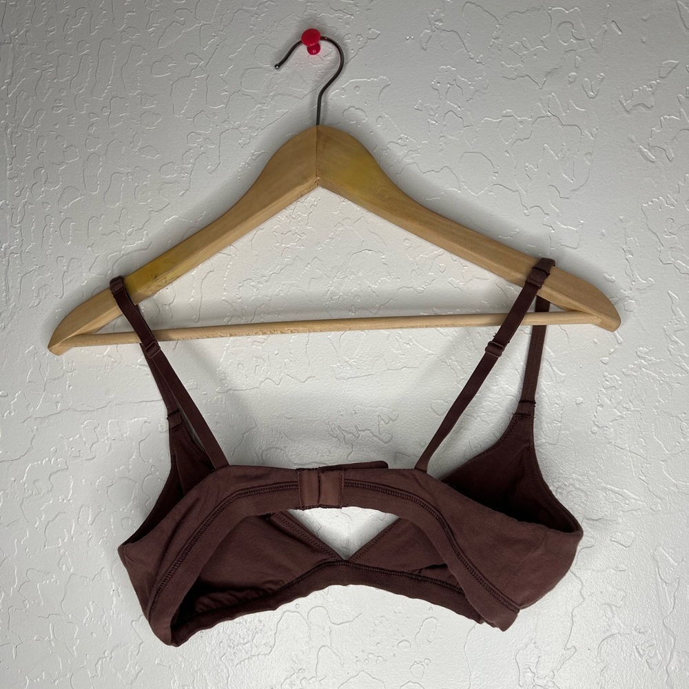 Skims Cotton Jersey Triangle Bra | Medium - Picture 7 of 9